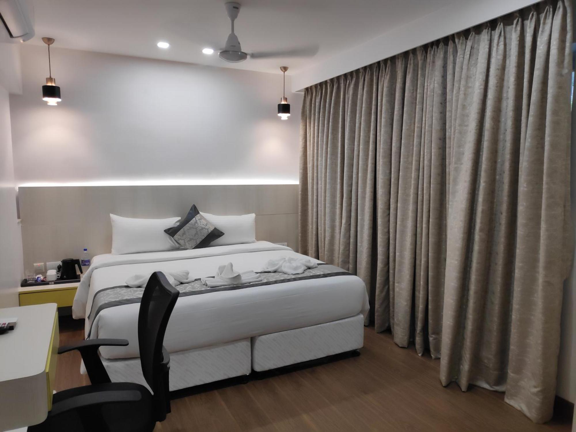 White House By Maxxvalue Service Apartments Bandra Bombay Esterno foto