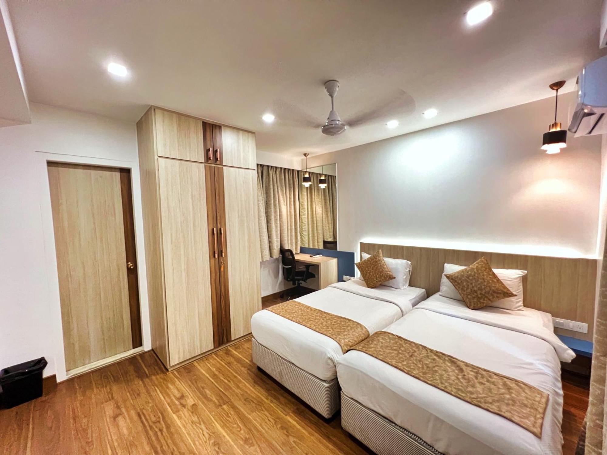 White House By Maxxvalue Service Apartments Bandra Bombay Esterno foto
