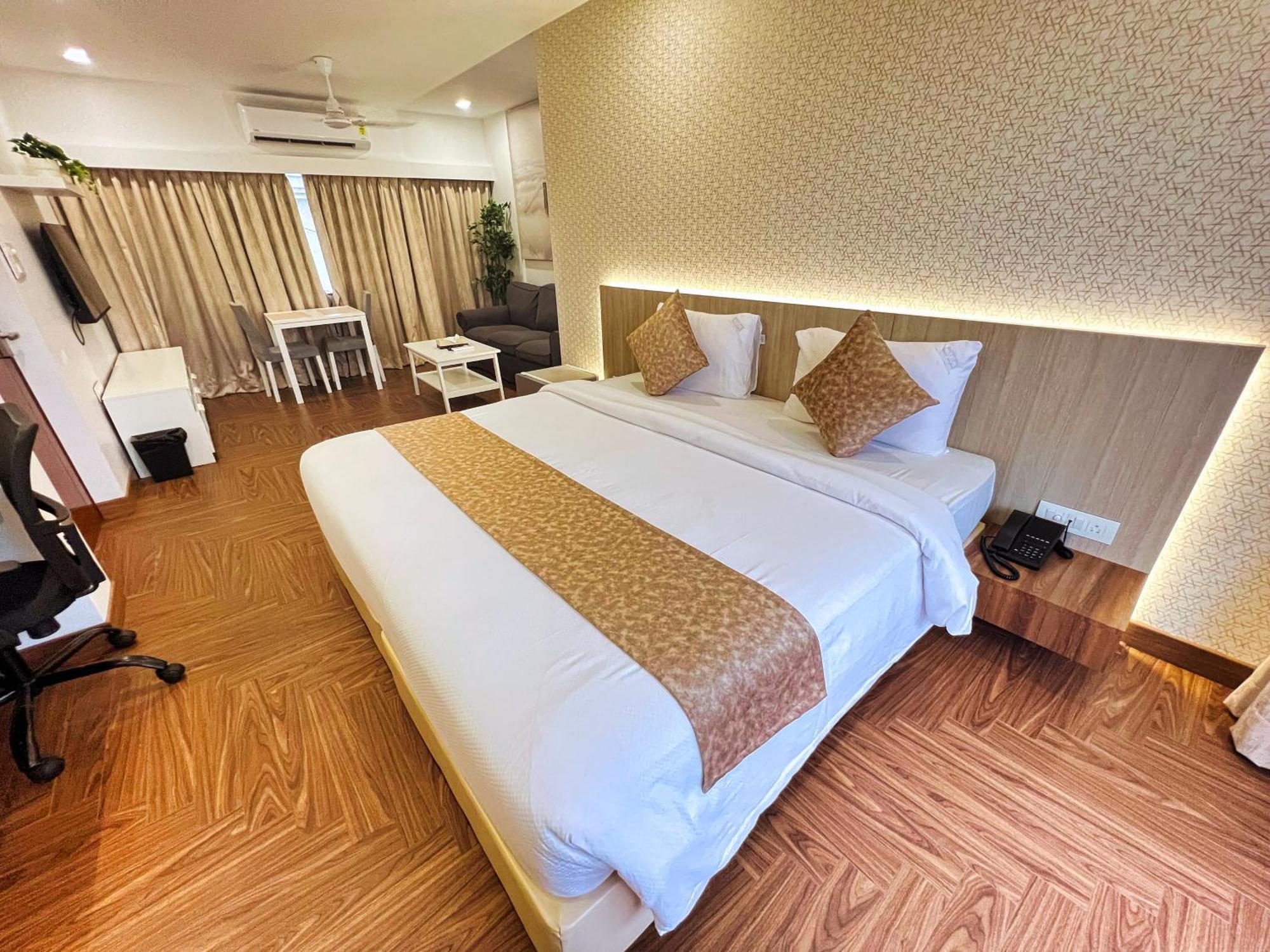 White House By Maxxvalue Service Apartments Bandra Bombay Esterno foto