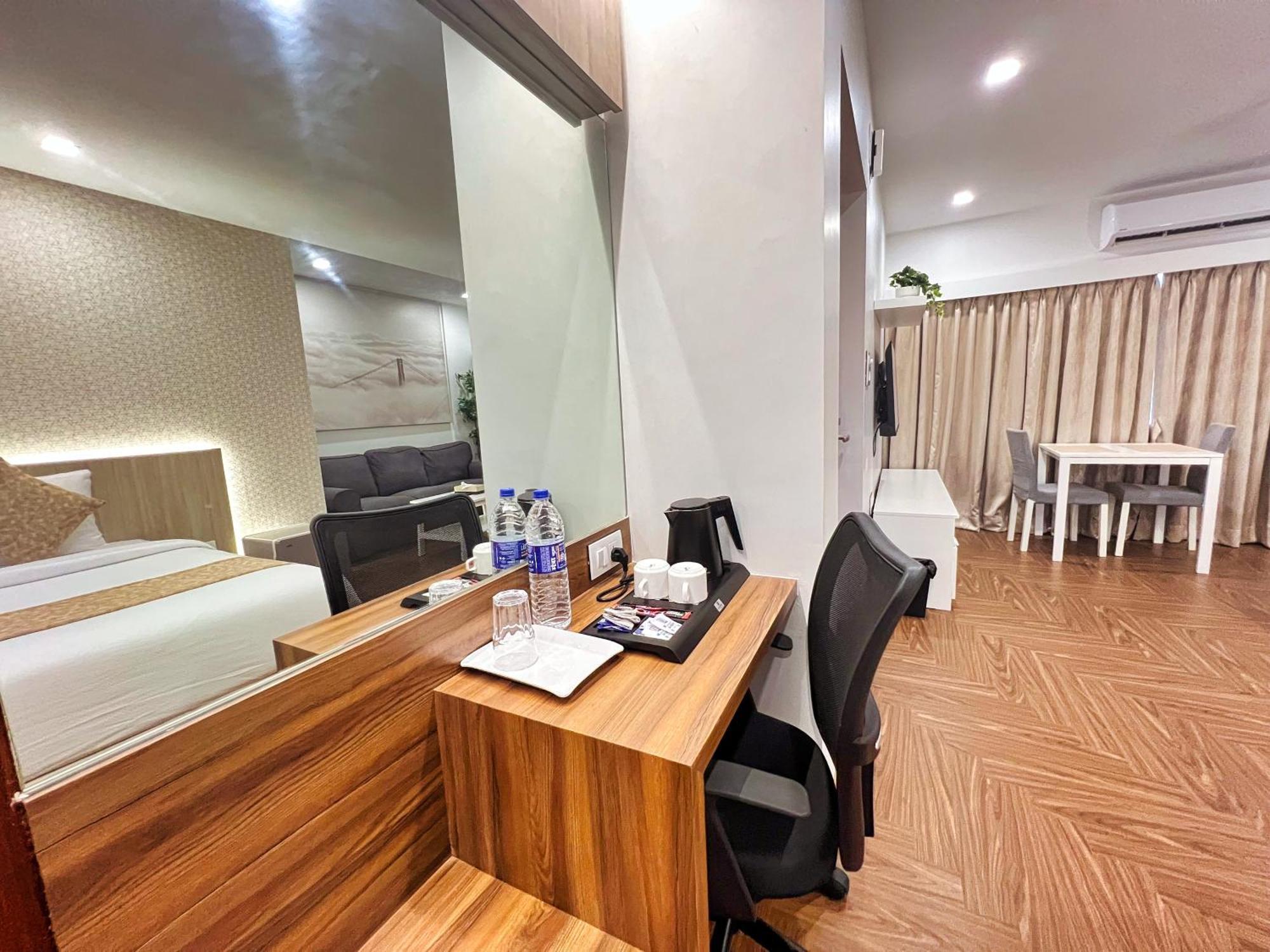 White House By Maxxvalue Service Apartments Bandra Bombay Esterno foto
