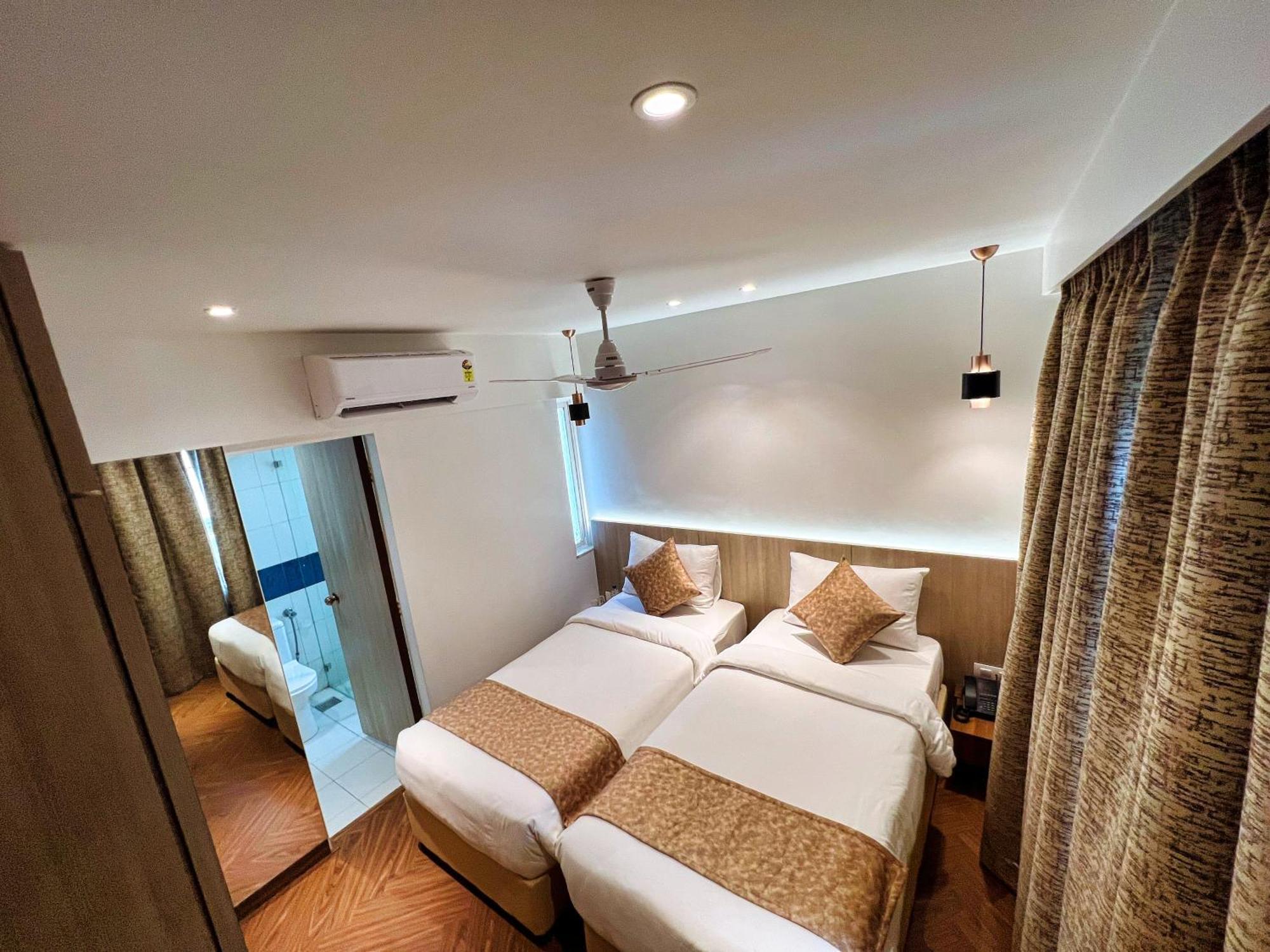 White House By Maxxvalue Service Apartments Bandra Bombay Esterno foto