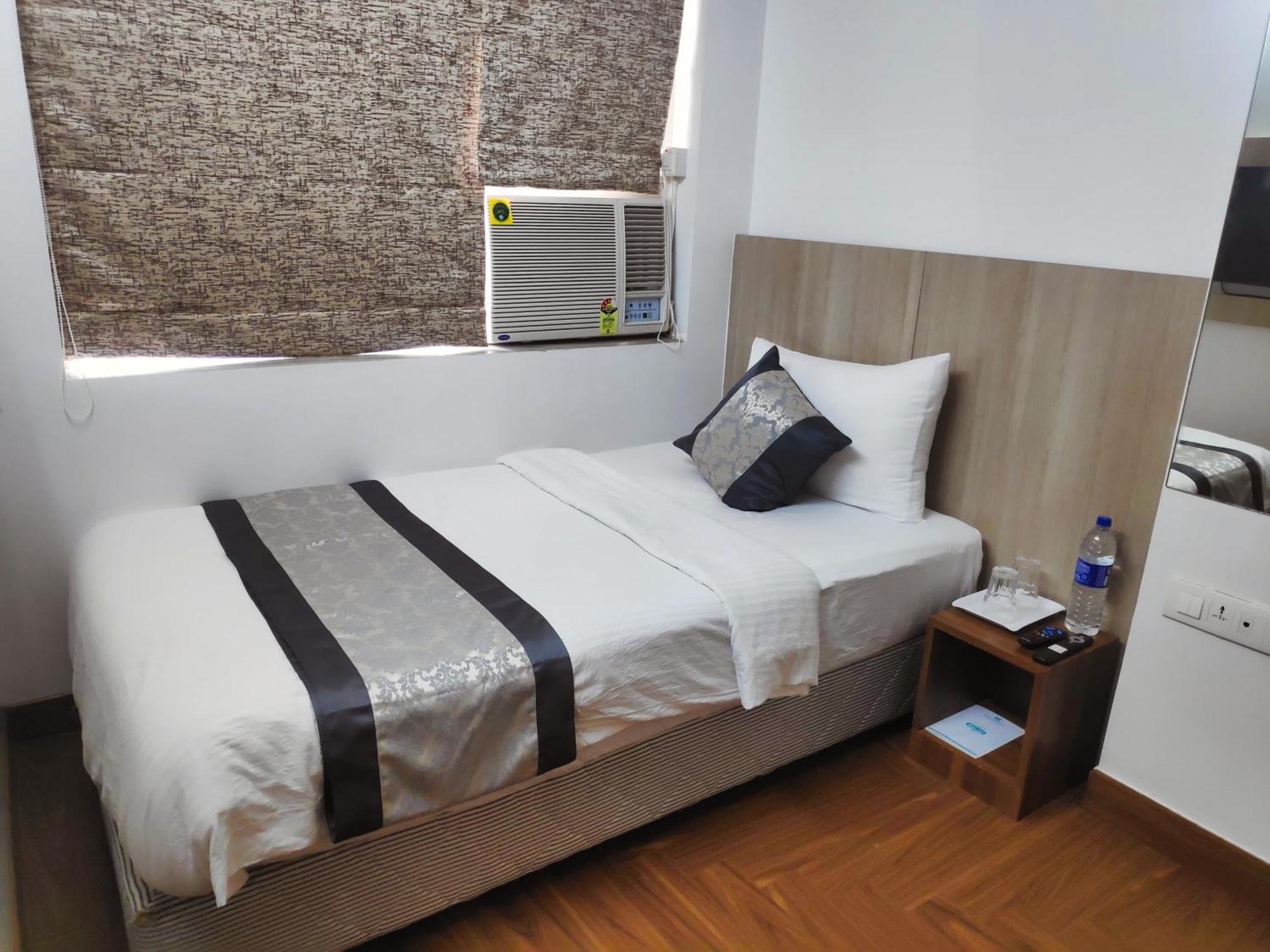 White House By Maxxvalue Service Apartments Bandra Bombay Esterno foto